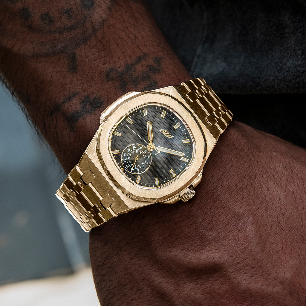 39MM Visionary Plain Case & Black Dial Watch - Yellow Gold