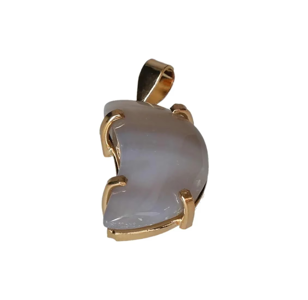 Agate Moon Cabochon Claw Pendant Gold 606288 P30