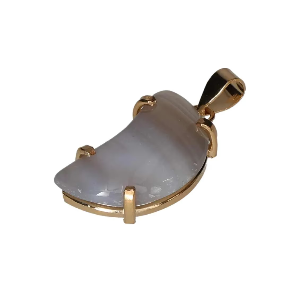 Agate Moon Cabochon Claw Pendant Gold 606288 P30