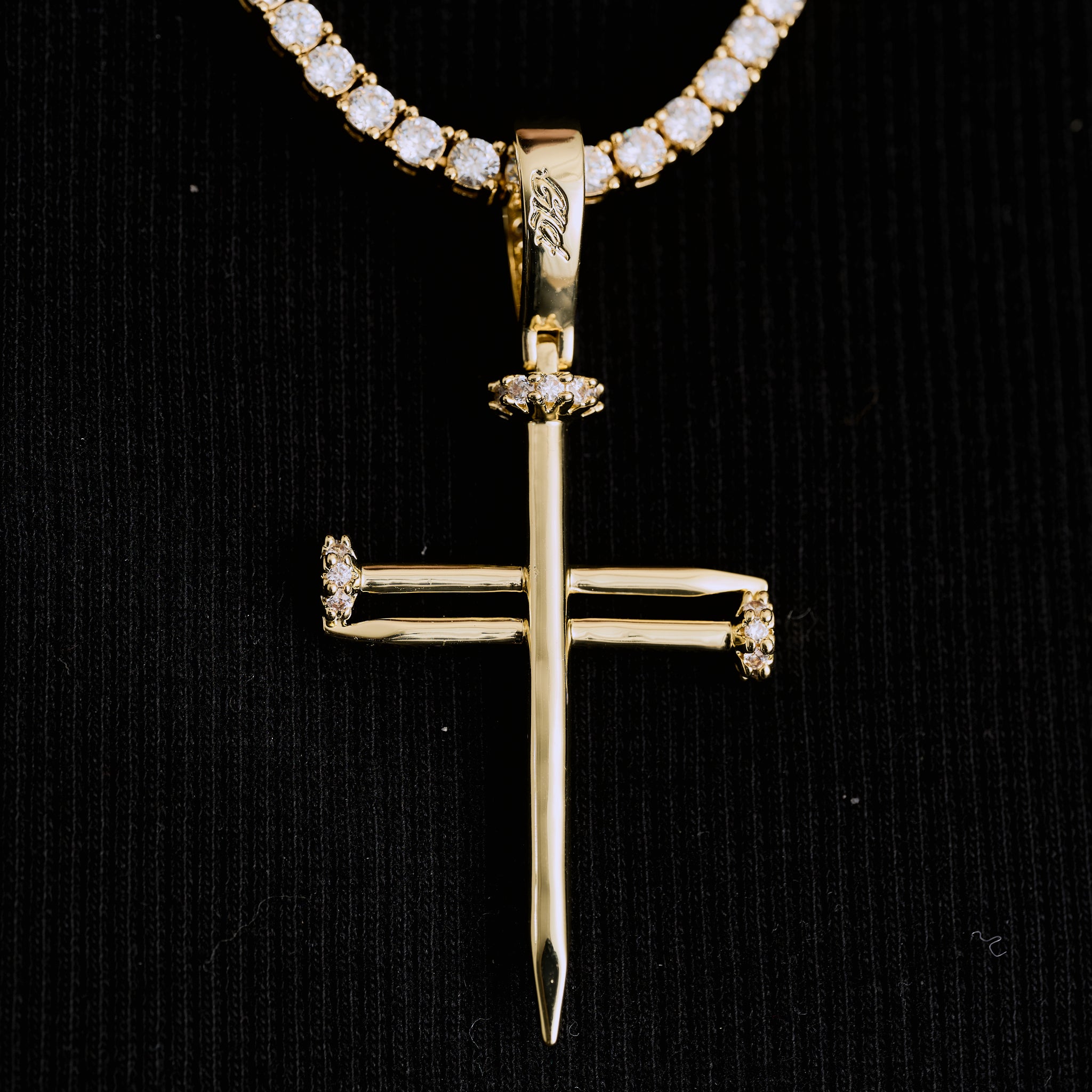 Nail Cross Pendant in Yellow Gold